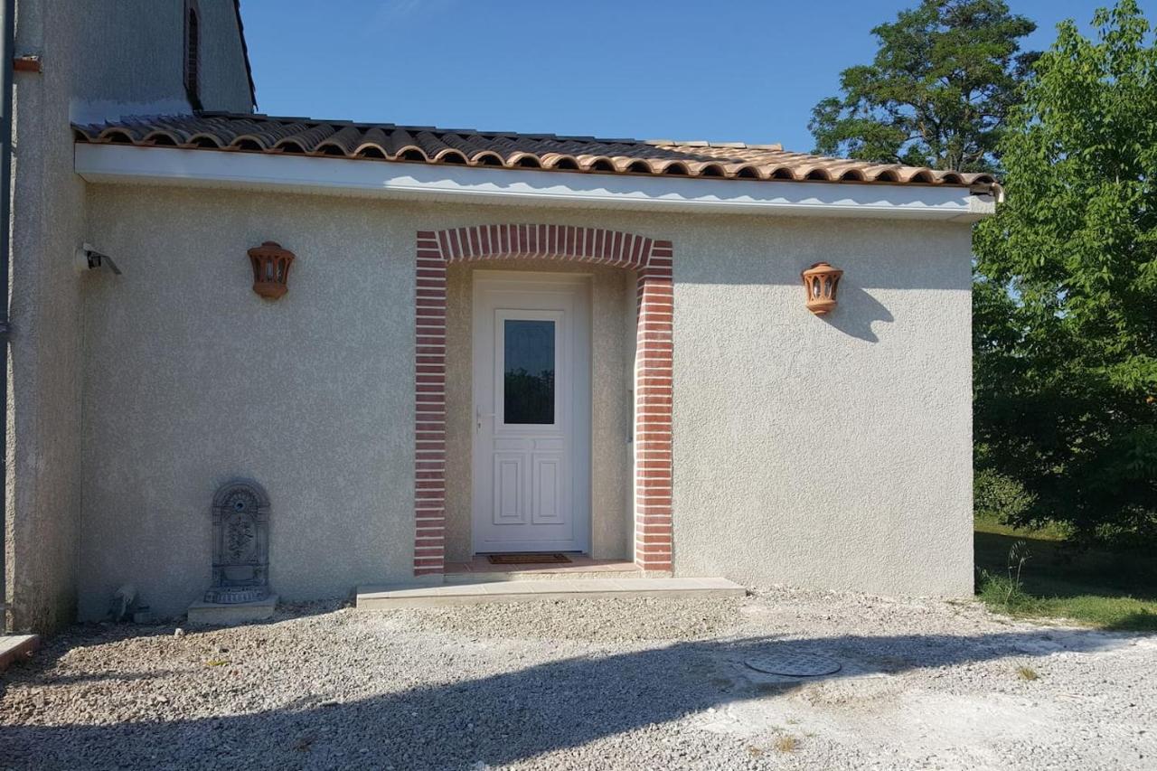 Logement Avec Piscine, Classe 3 Etoiles, De 42 M2 Tout Confort Au Calme Pour Un Couple Cahuzac-sur-Vère Exterior foto
